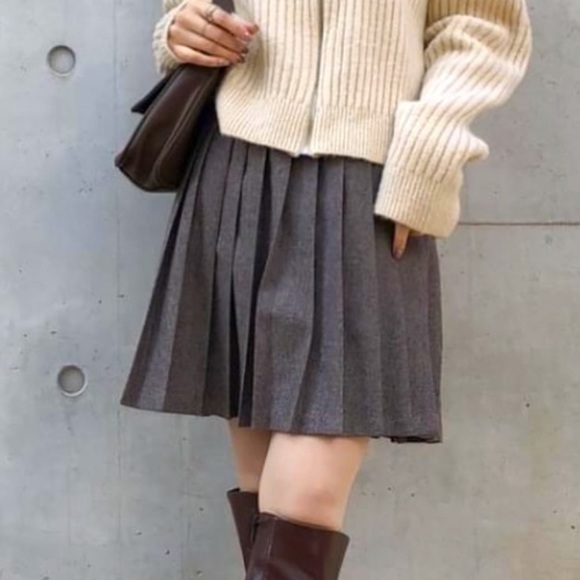 wool pleated mini skirt -S- - Picture 1 of 4